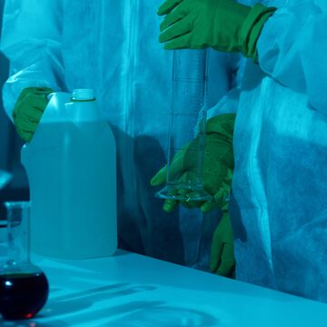 Colaboração entre a PJ e a ULisboa deteta nova droga sintética em comprimidos falsos